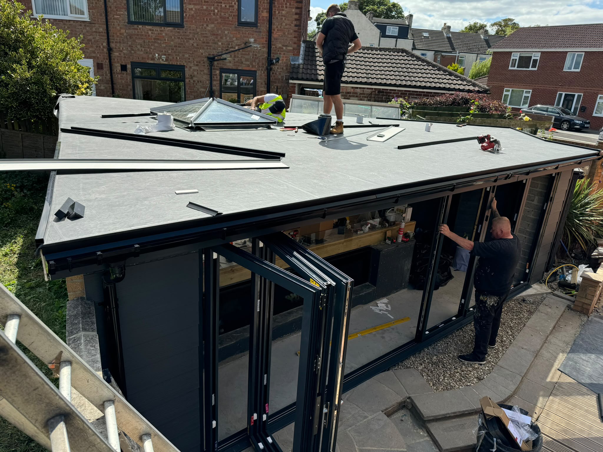 Flat Roofs (EPDM & Felt)